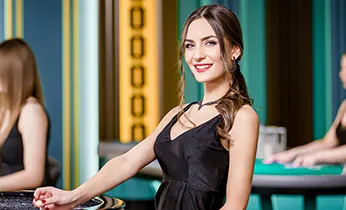 Chuyên viên tư vấn và giải đáp thắc mắc của g888